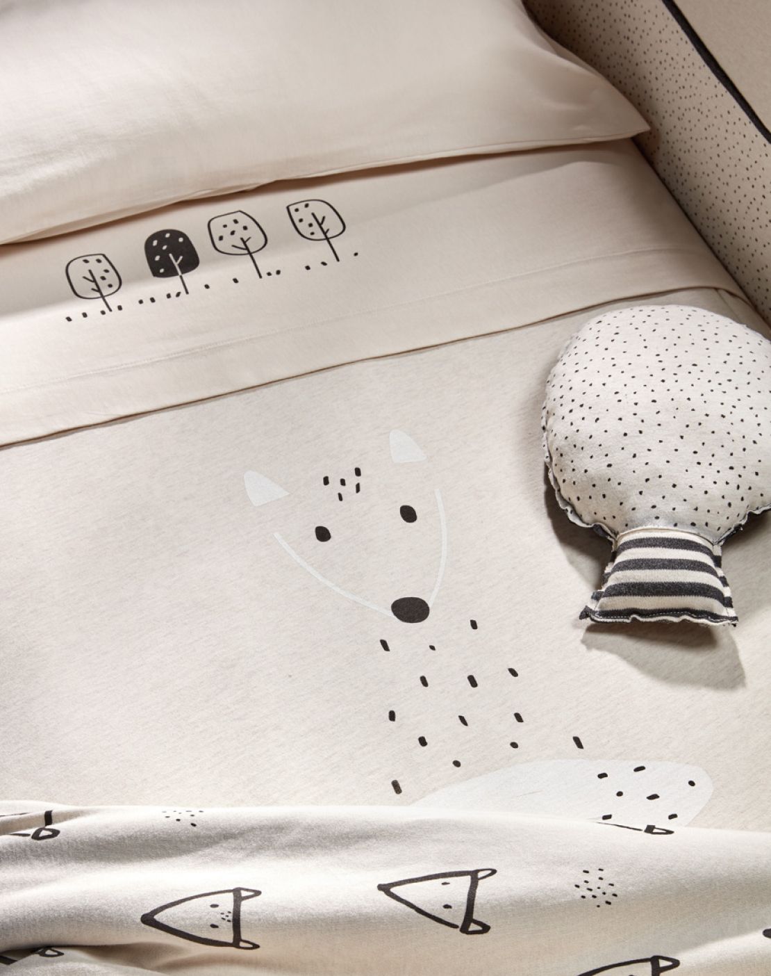 Colcha & protector<br>FOX