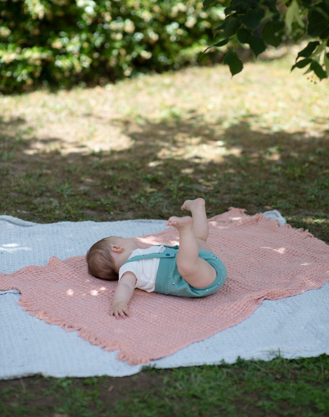 Culotte con tirantes + camiseta<br>PETALS VERDE