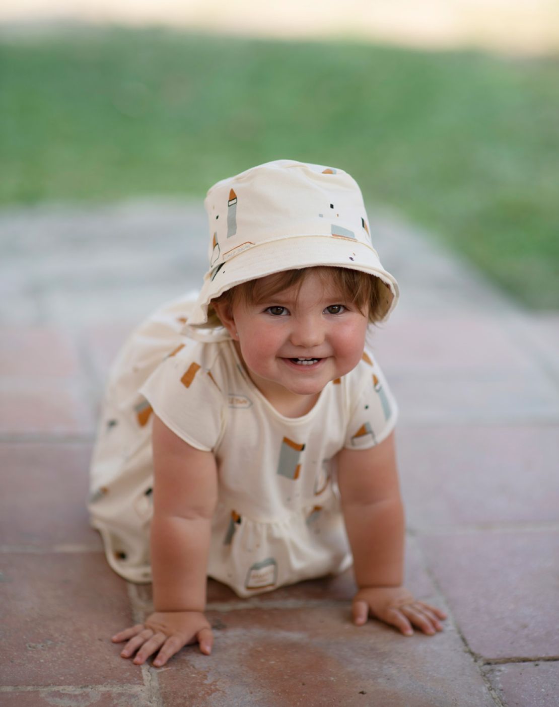Gorro verano LITTLE TOWN