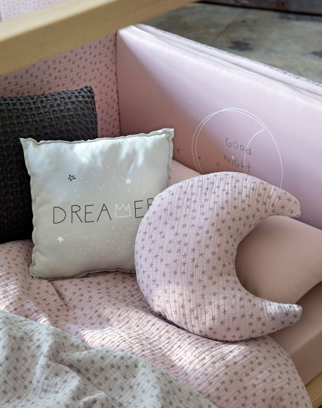 Protector NIGHT STORIES ROSA